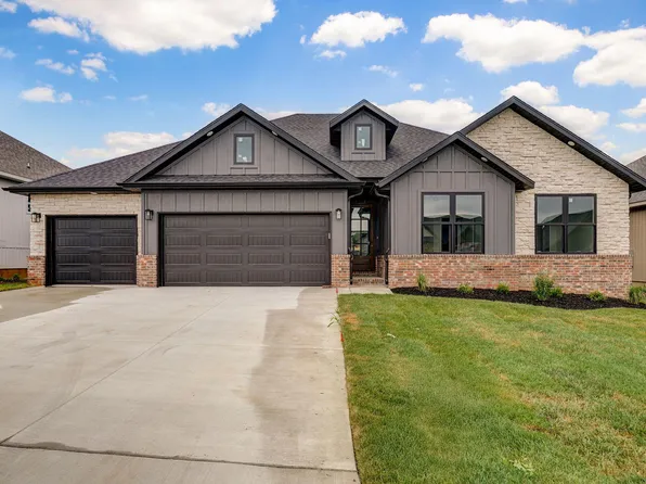 3005 W Teton Drive, Springfield, MO 65810