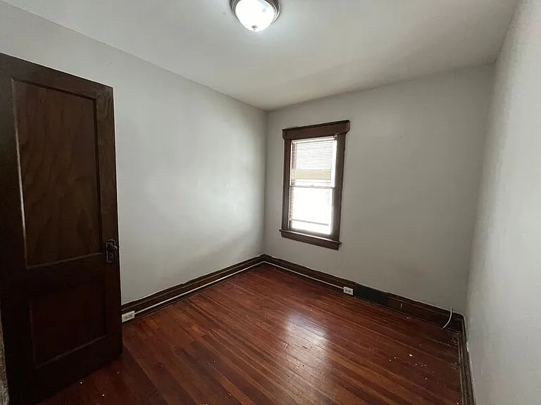 246-248 Weyl St #246 WEYL ST UP — Photo 2