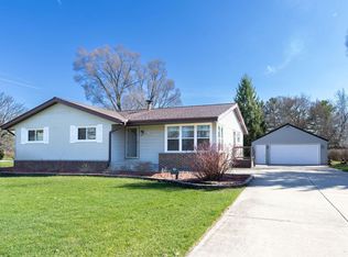S17W37015 Henry STREET, Dousman, WI