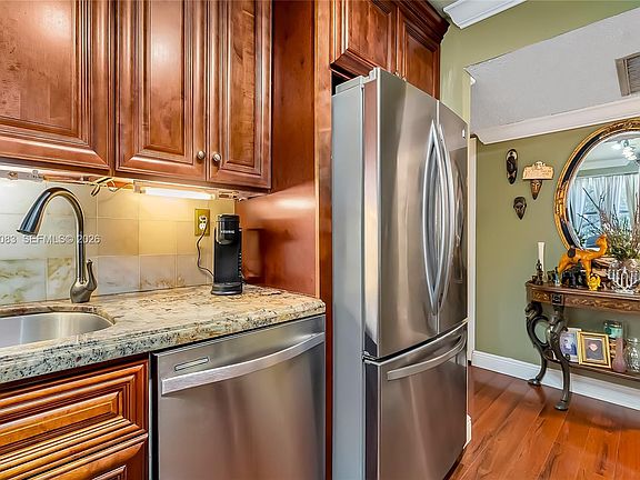 4th image of 200 172nd St APT 319