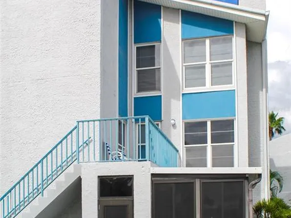 215 Medallion Blvd Unit G, Madeira Beach, FL 33708