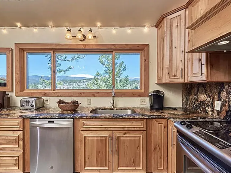 233 Alpine Dr — Photo 6