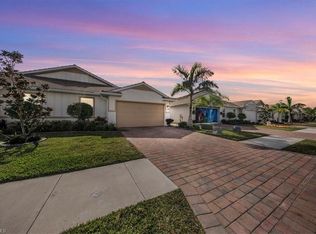 1074 Enbrook Loop, Naples, FL 34114