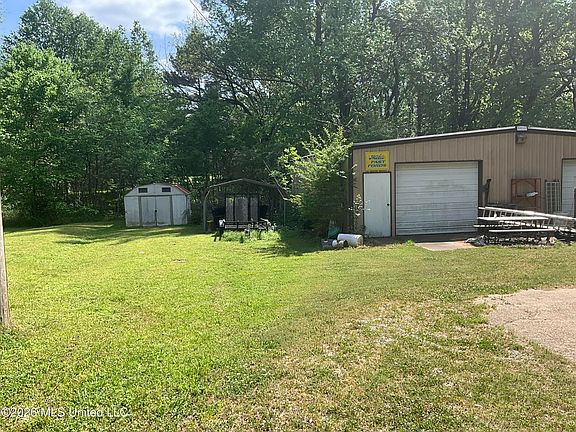 5th image of 4905 Sherry Dr