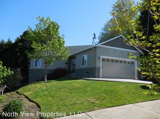584 SW Edgefield Pl, Troutdale, OR 97060