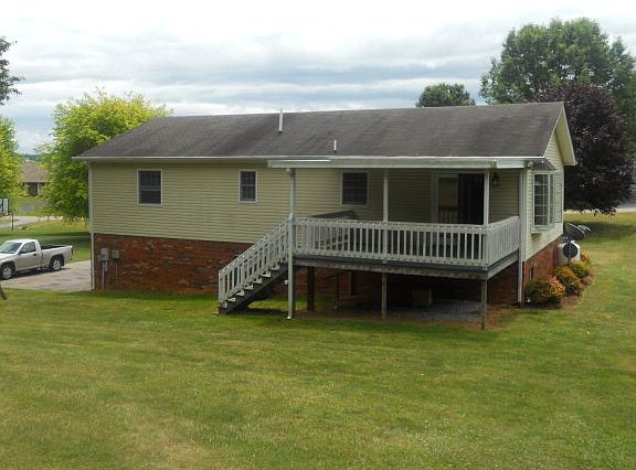2nd image of 17721 Mahogany Dr