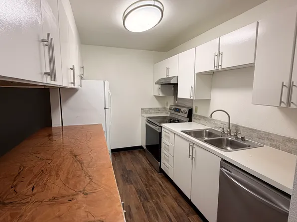 1717 Russian Jack Dr Unit A1, Anchorage, AK 99508