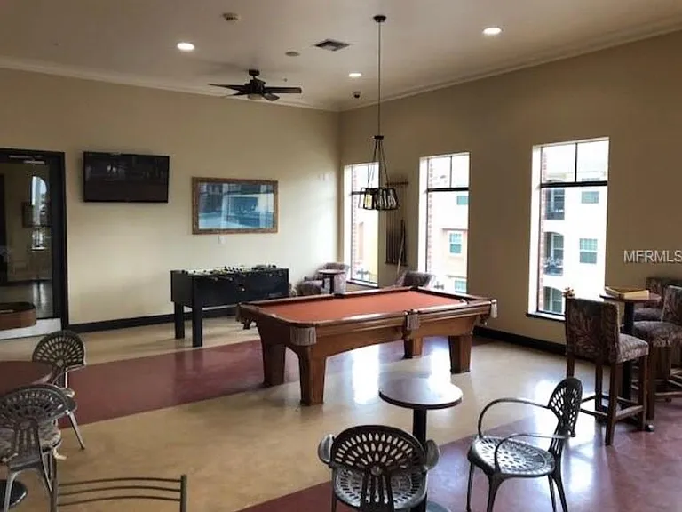 E Palm Ave — Photo 4