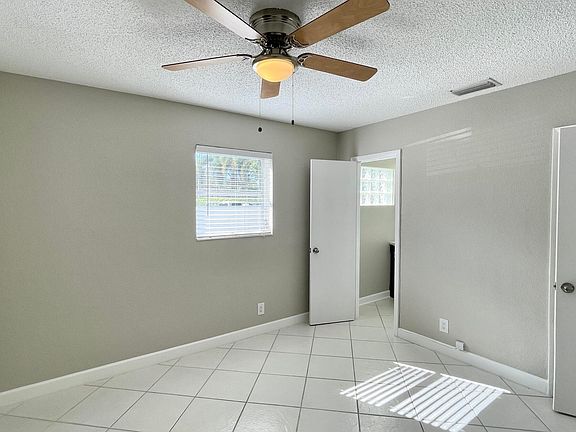 2nd image of 27O1 Florida Blvd