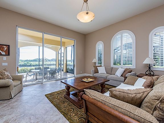 4th image of 8540 Bellagio Drive #1