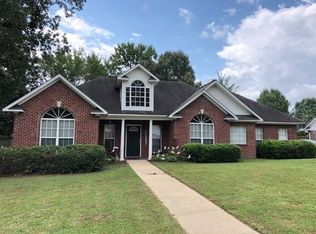 105 W Bound St, Starkville, MS 39759