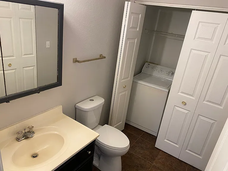 718 Christy Ln — Photo 6