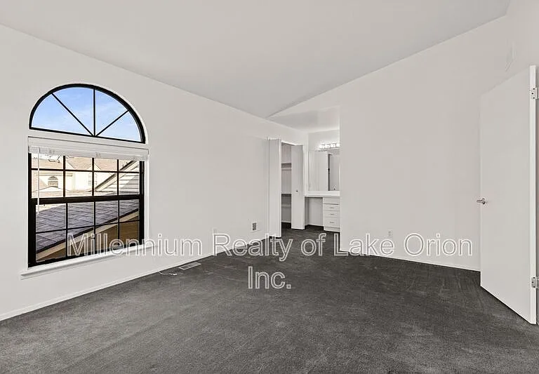 5611 Drake Hollow Dr W — Photo 18
