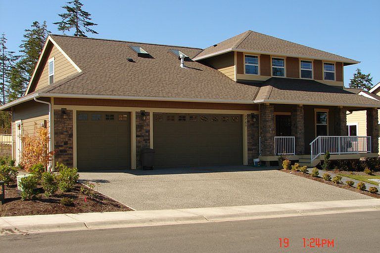1st image of 2765 SW Fairway Pt
