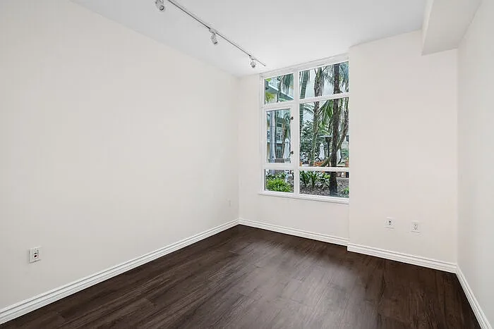850 Beech St #203 — Photo 7