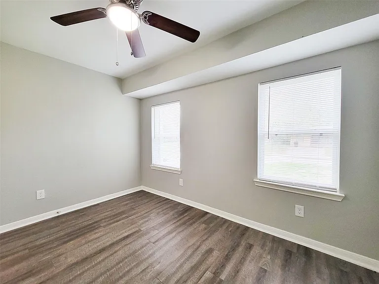 5242 Keystone St — Photo 16