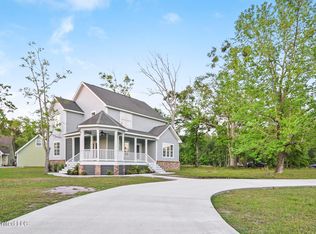 2162 Longfellow Rd, Bay Saint Louis, MS 39520