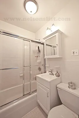 Rented by R New York | media 18