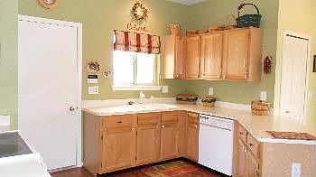 3rd image of 4676 Walnut Ct