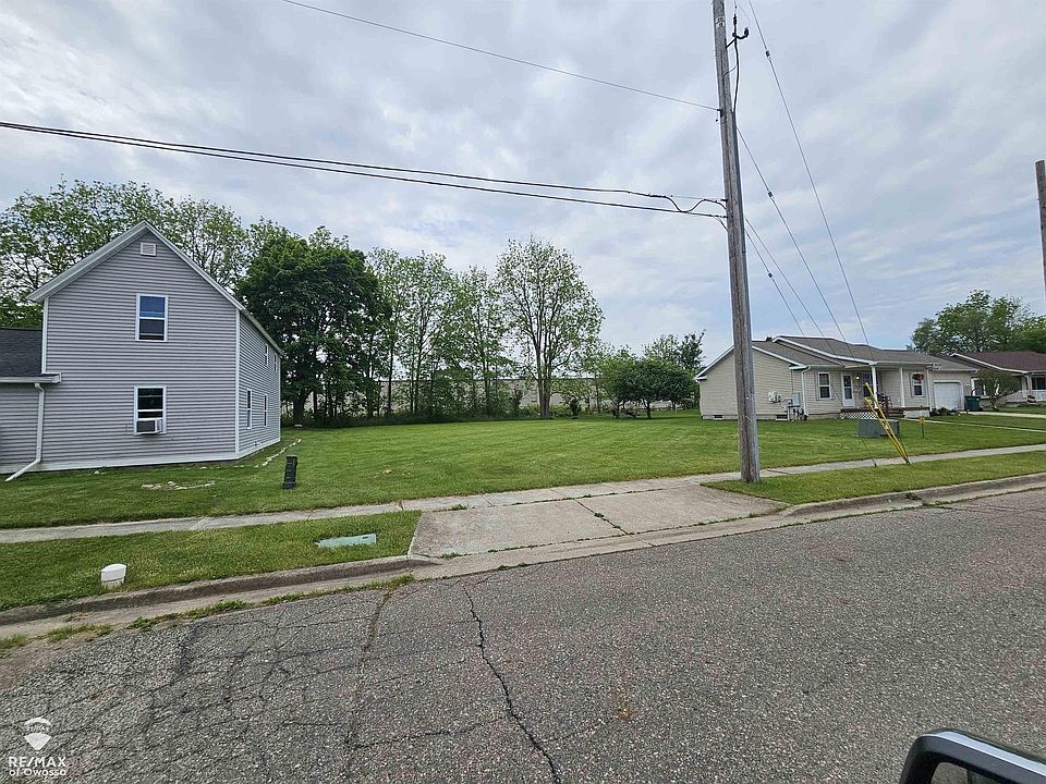 2nd image of 1623 Lynn St