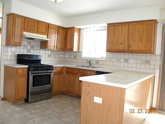 3rd image of 2704 Steamboat Cir