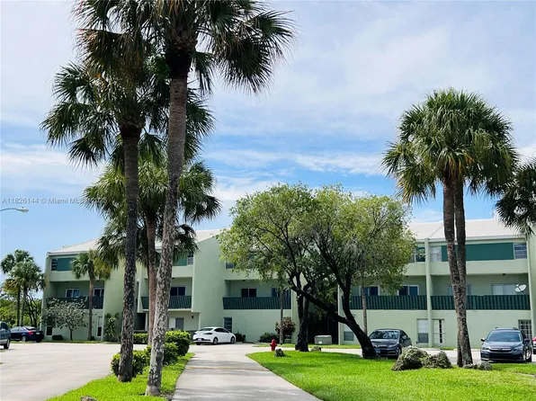 8917 NW 28th Dr #C-51, Pompano Beach, FL 33065