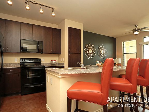 4th image of 516 Westgreen Blvd #2616