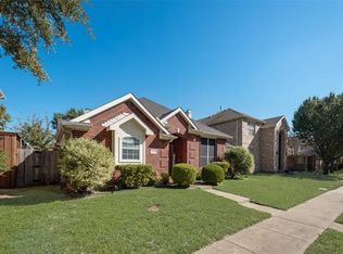 1546 Summers Dr, Cedar Hill, TX 75104