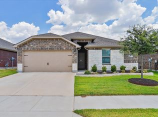 2109 Myrtle Beach Dr, Fort Worth, TX 76108