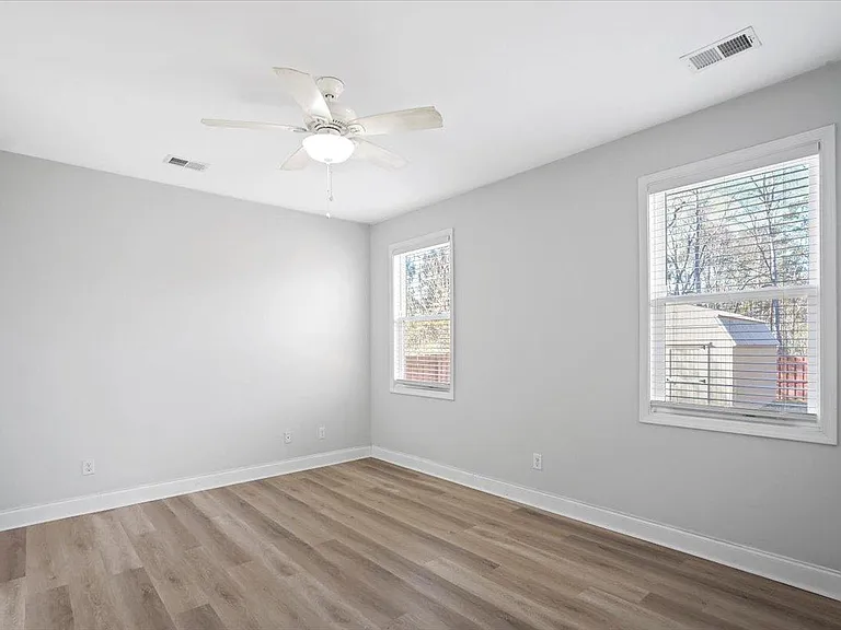 3636 Tower Dr — Photo 24