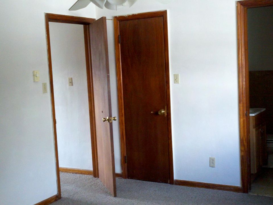 1st image of 1425 Kingston Ave