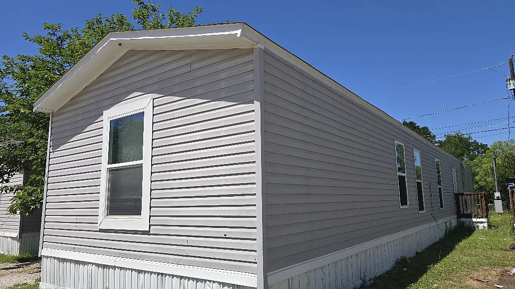 Building Photo - 1707 Stewart St #11B