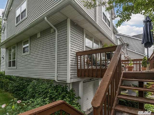 1st image of 31 Leeward Ln