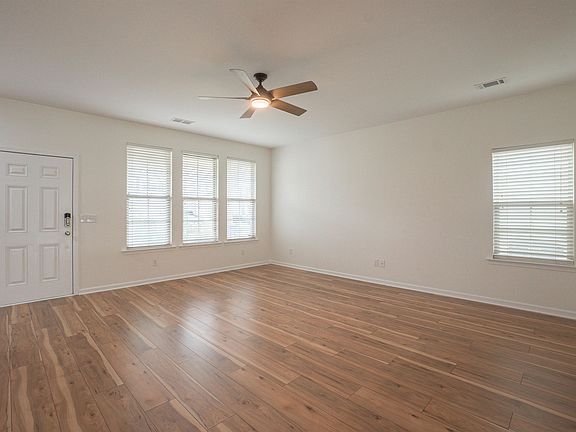 4th image of 1752 Musket Dr.