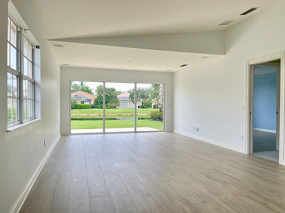 4th image of 3074 Futuna Ln