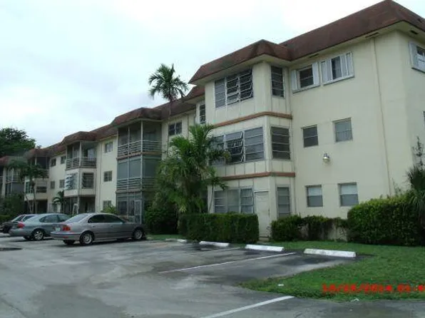 4045 NW 16th Street #205, Lauderhill, FL 33313