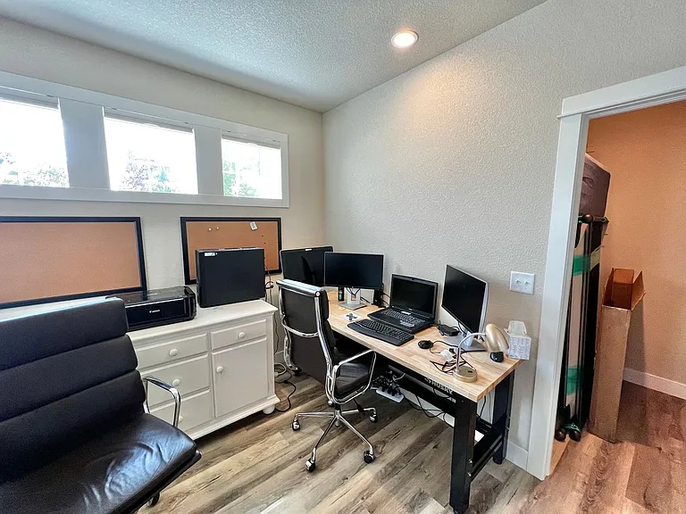 2250 Sherwood Forest Ct — Photo 22
