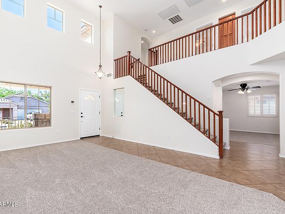 5th image of 44117 W LINDGREN Drive