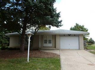 2741 87th St, Racine, WI 53177