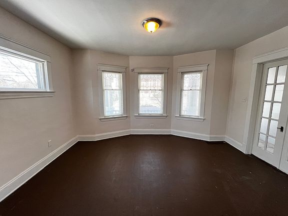 2nd image of 11620 Parkview Ave #1