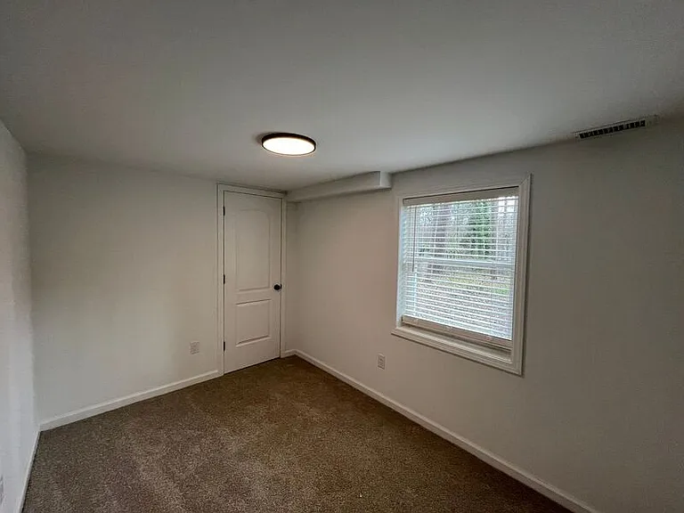 1116 E Geer St #B — Photo 15