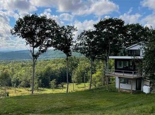268 Hatchet Mountain Rd, Hope, ME 04847