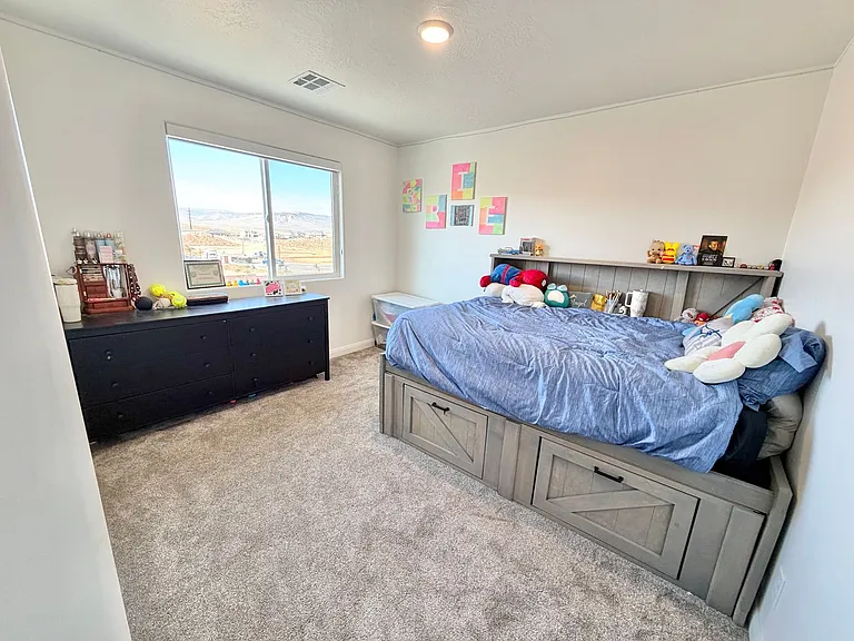 1436 E White Hollow Ln — Photo 26