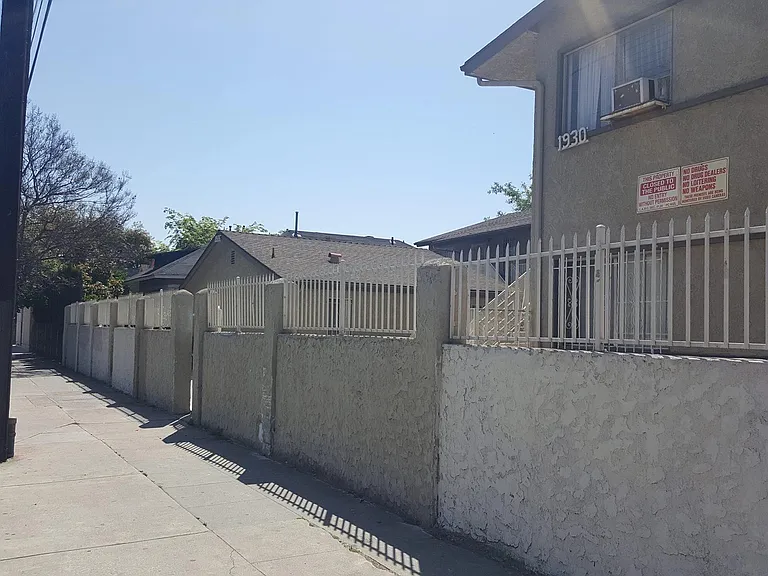 1926-1930 W Jefferson Blvd #30-3 — Photo 6
