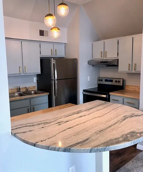3250 Columbia Pkwy #3 — Photo 11