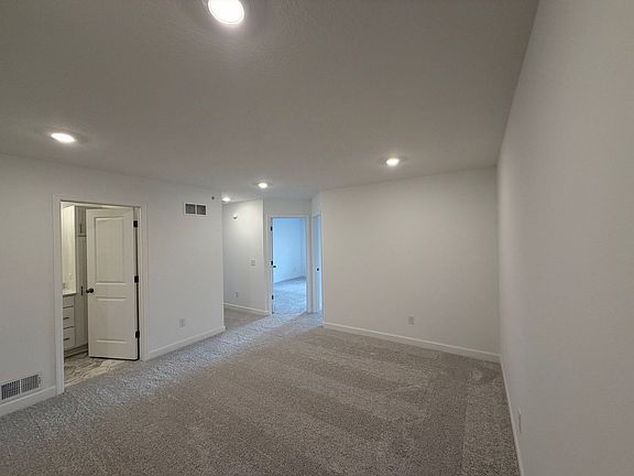 3rd image of 5349 Long Pointe Pass