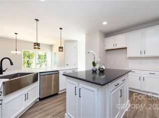 8906 New Town Rd #1, Waxhaw, NC 28173