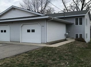 621 Wanda St, North Mankato, MN 56003