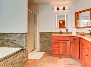 11 Sandwood Dr, Marlton, NJ 08053