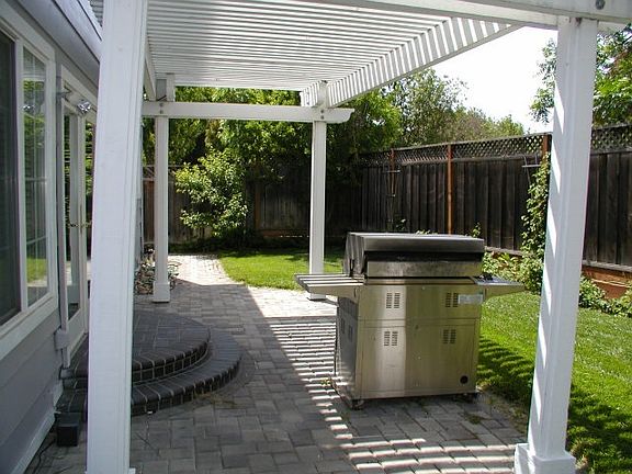 3rd image of 15125 Venetian Way